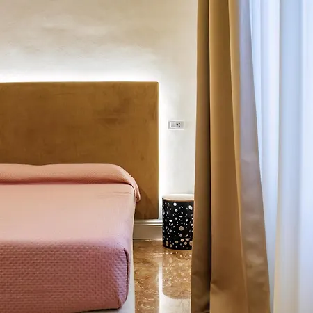 Oda ve Kahvaltı Dimora Don Ciccillo 3*