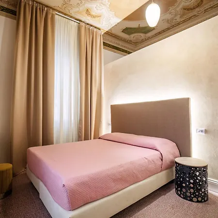 Dimora Don Ciccillo فندق مبيت وإفطار 3*