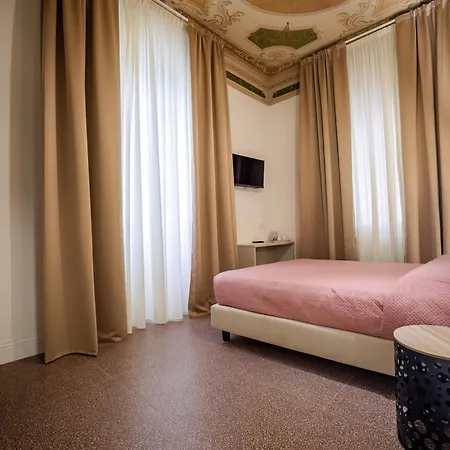 Dimora Don Ciccillo 3* באניירה קלאברה